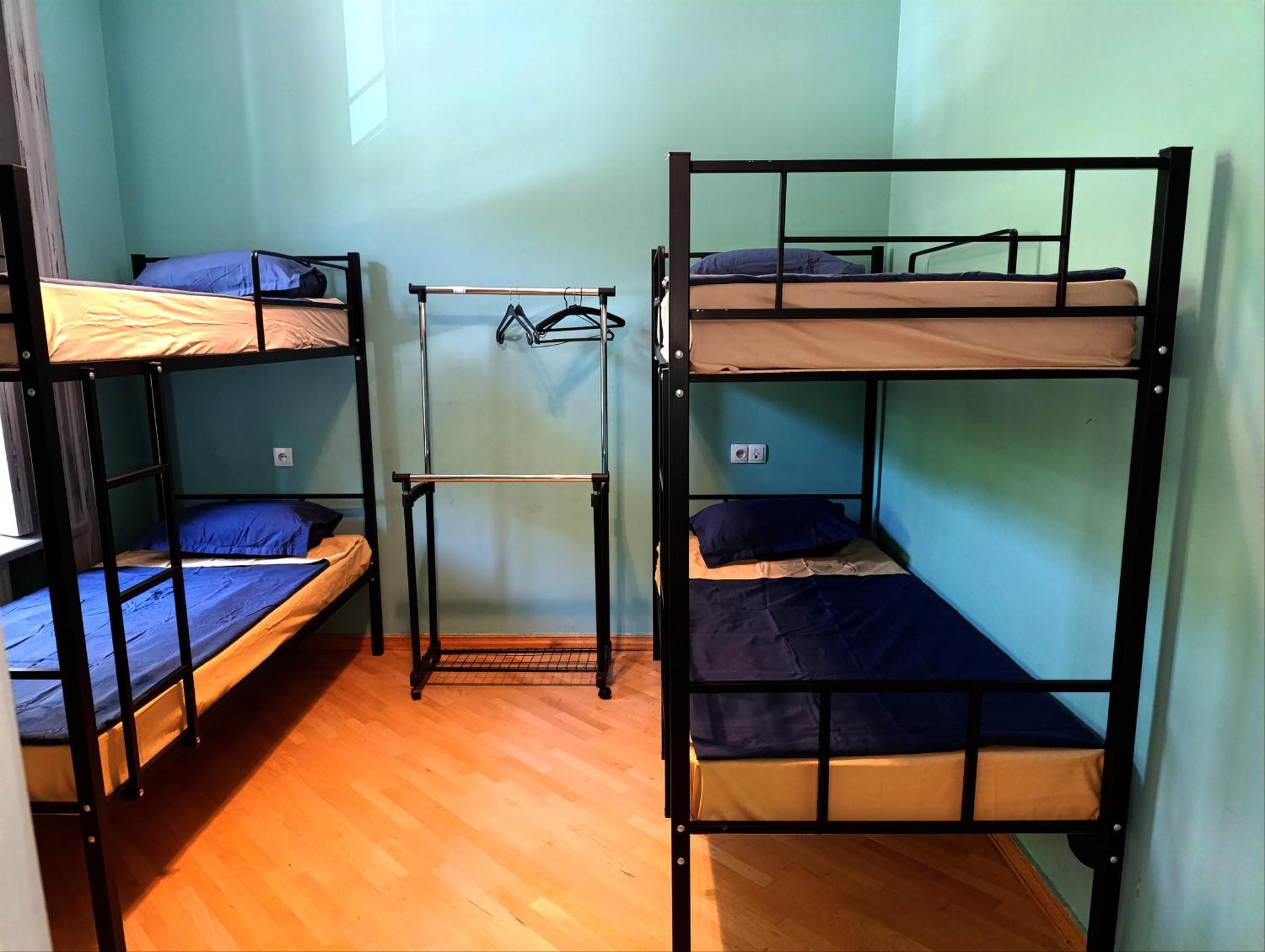 J Square Hostel Tbilisi Buitenkant foto
